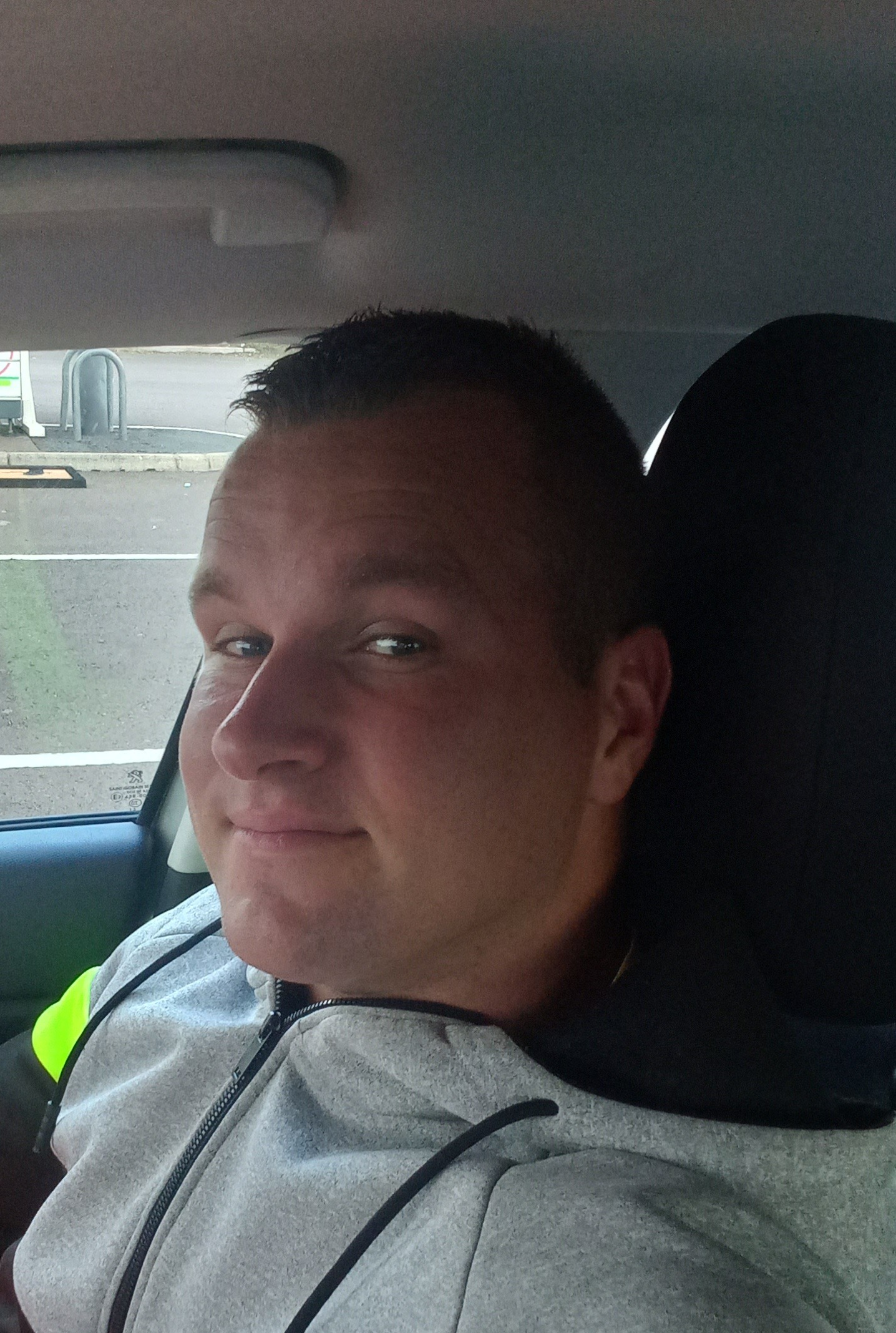 Miloudi - Eichberg - Saint-Gall | Annonce Rencontre