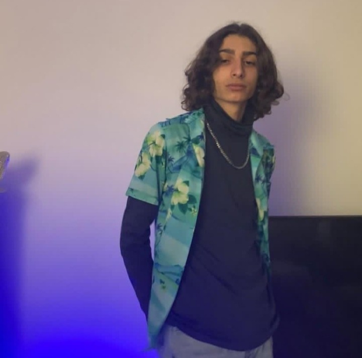 Alexy - Obersaxen - Grisons | Annonce Rencontre